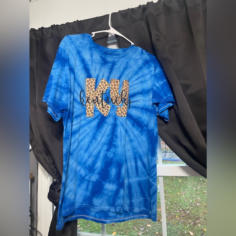 SOLD Women’s KY shirt